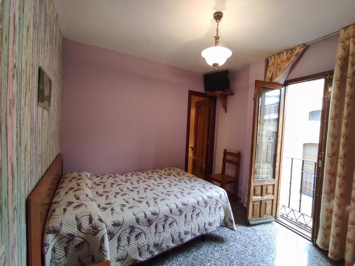 Hostal Plaza Ciudad Rodrigo Bagian luar foto