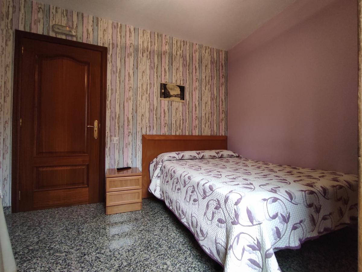 Hostal Plaza Ciudad Rodrigo Bagian luar foto