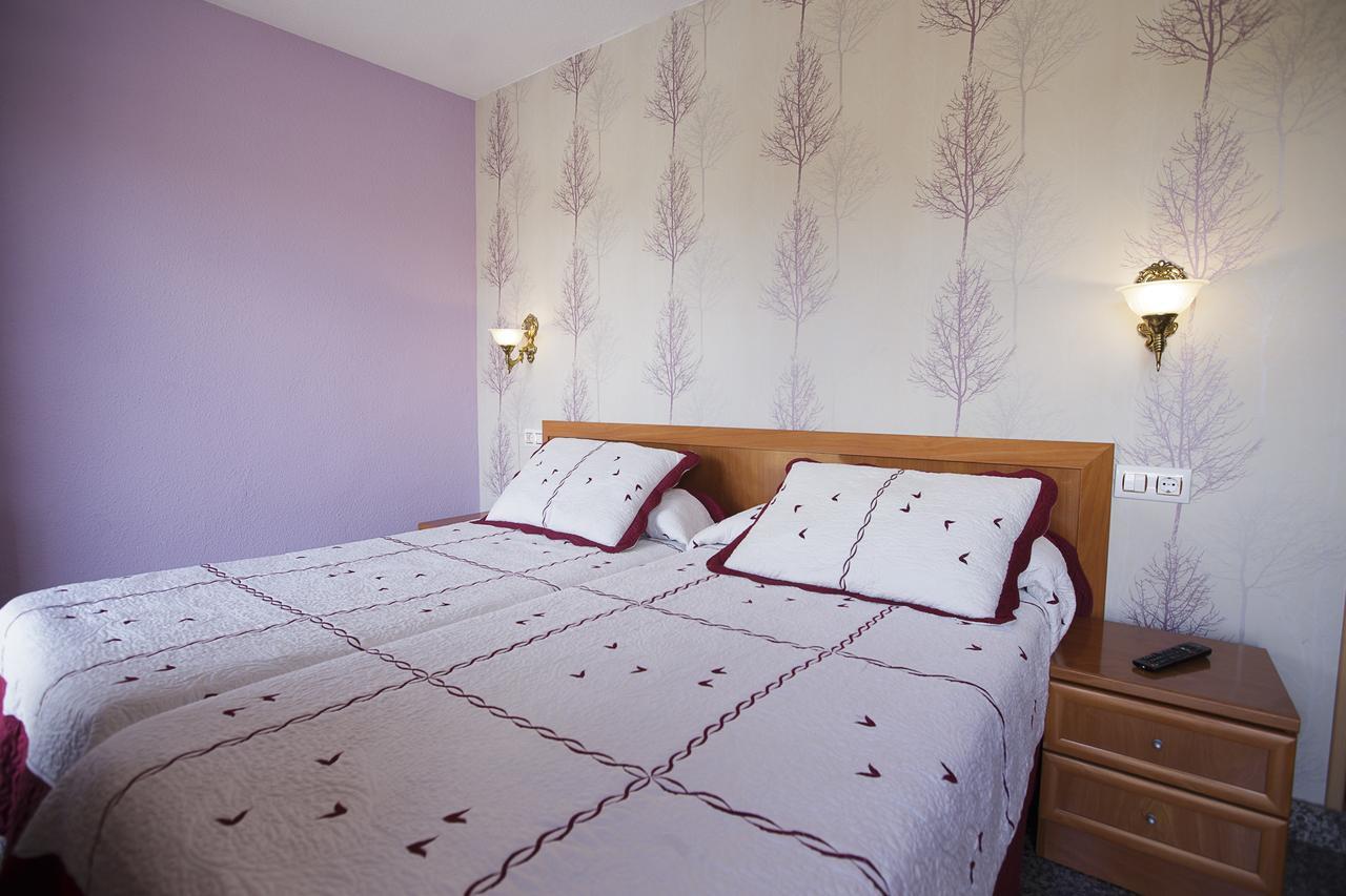 Hostal Plaza Ciudad Rodrigo Bagian luar foto